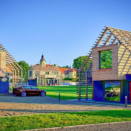 Haus 7 *